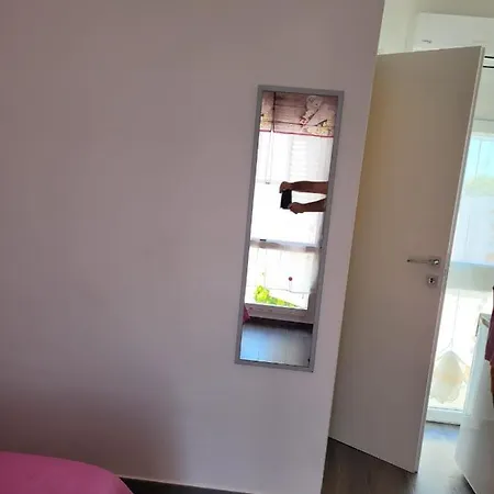 Monovano بيت للعطل *