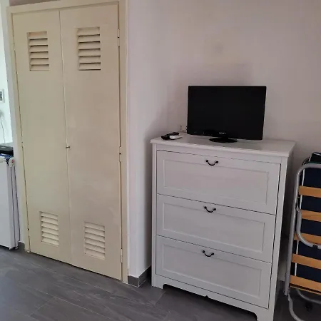 بيت للعطل Monovano